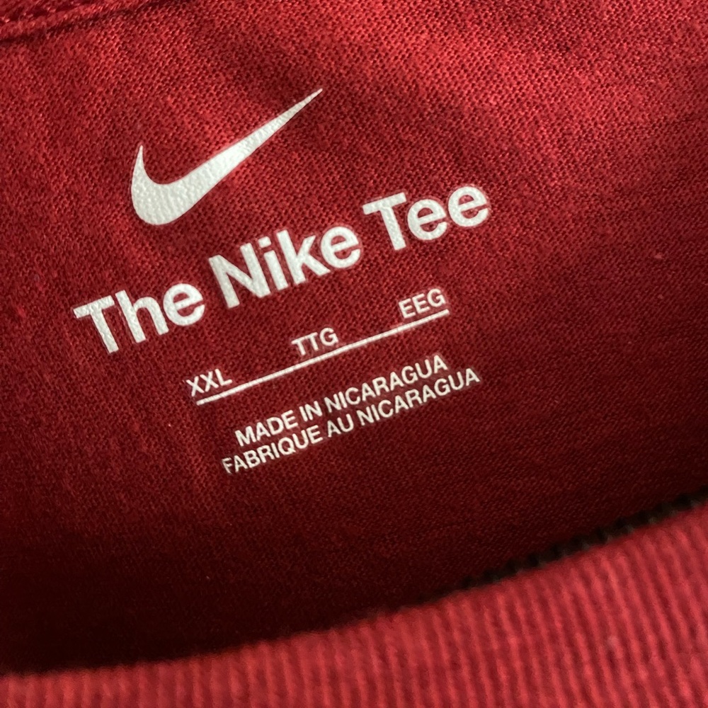 Nike Men’s Long Sleeve T-Shirt XXL Burgundy Big Swoosh Logo Graphic Tee - Picture 6 of 6